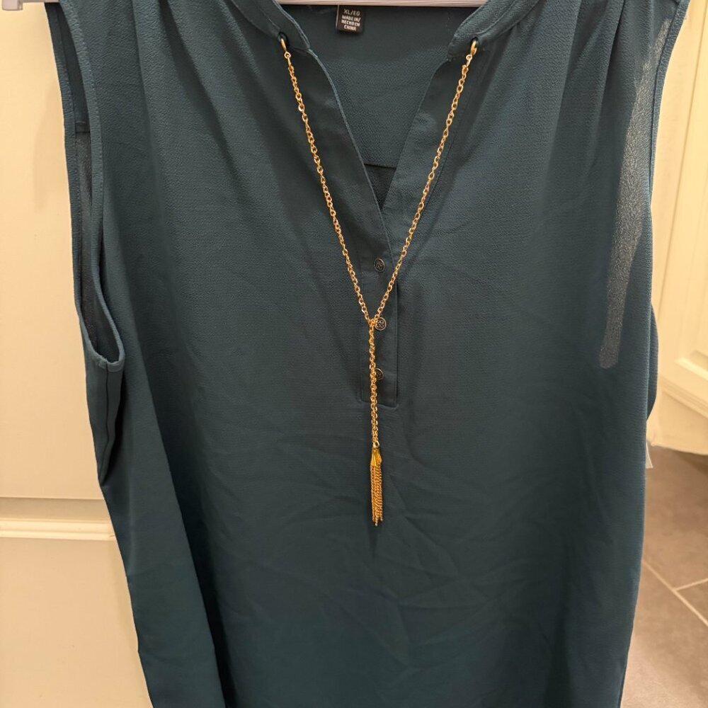 Zac & Rachel Dark Green Blouse with Necklace Size XL - Picture 4 of 6